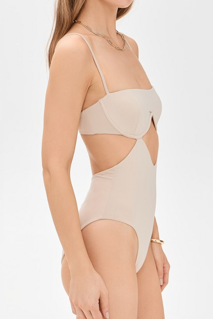 Keyhole Cut One-piece Swimsuit