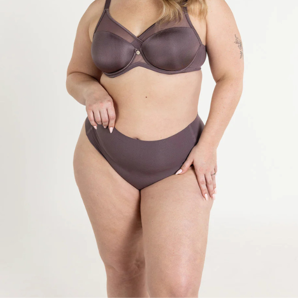 Soft Contour High-Rise Thong