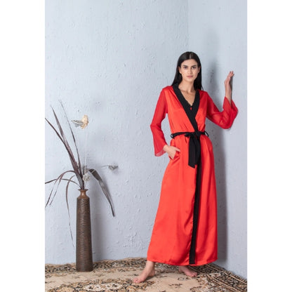 Nightgown set with black accent